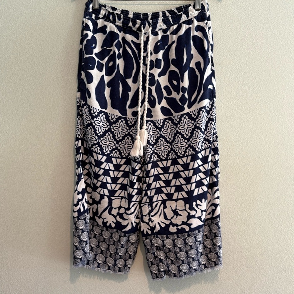 Navy and White Patterned Women's pants size XSP